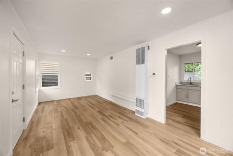12235 43rd Avenue S Seattle WA 98178