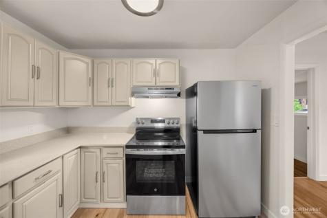 12235 43rd Avenue S Seattle WA 98178