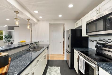 411 Cedar Avenue S Renton WA 98057