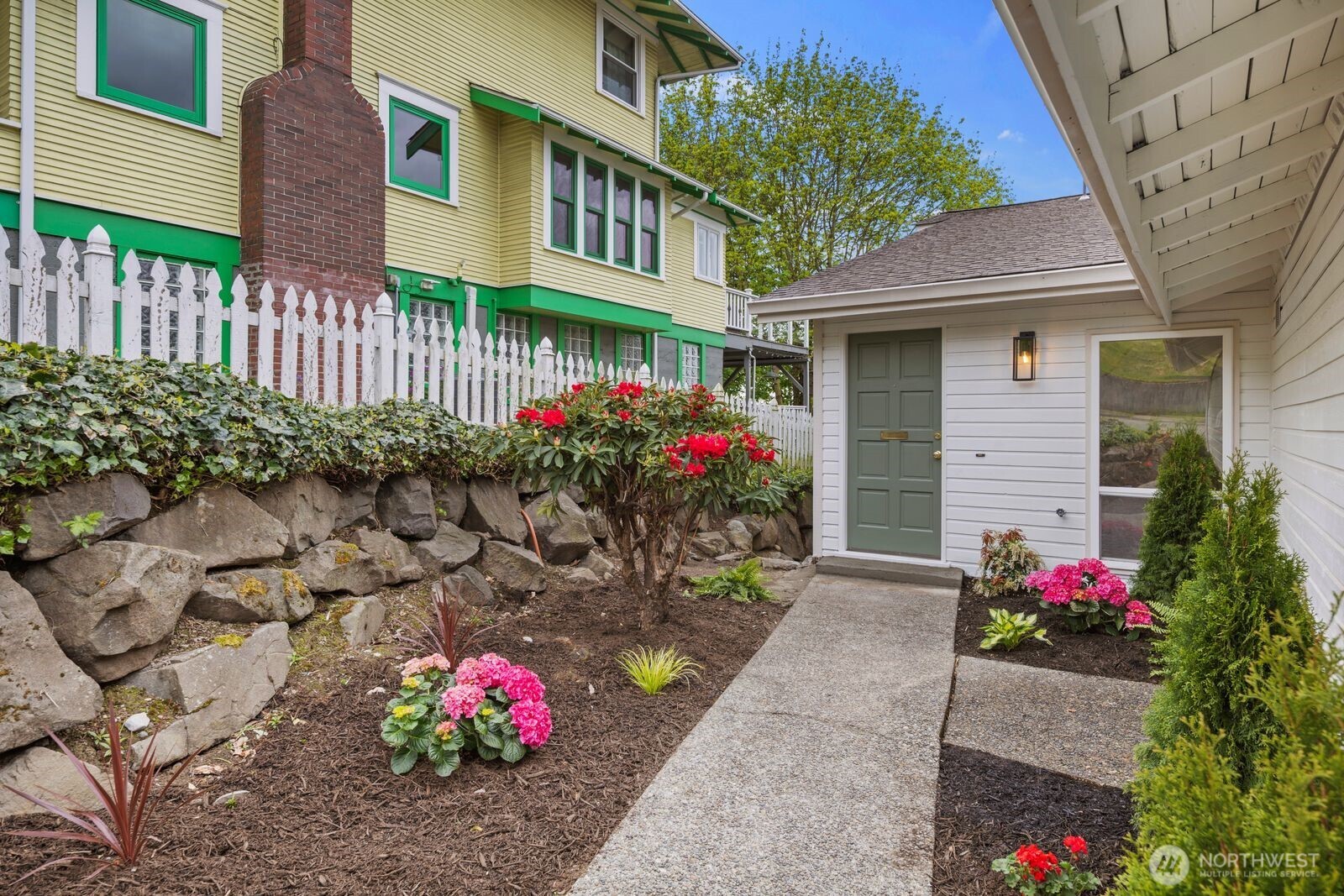 411 Cedar Avenue S Renton WA 98057