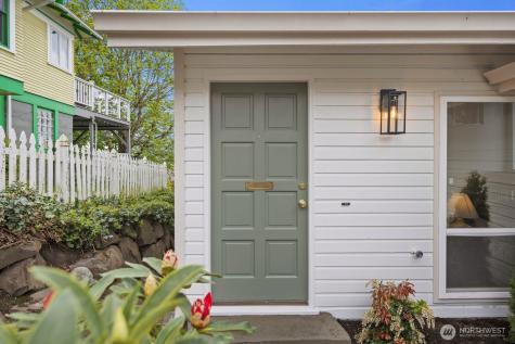 411 Cedar Avenue S Renton WA 98057