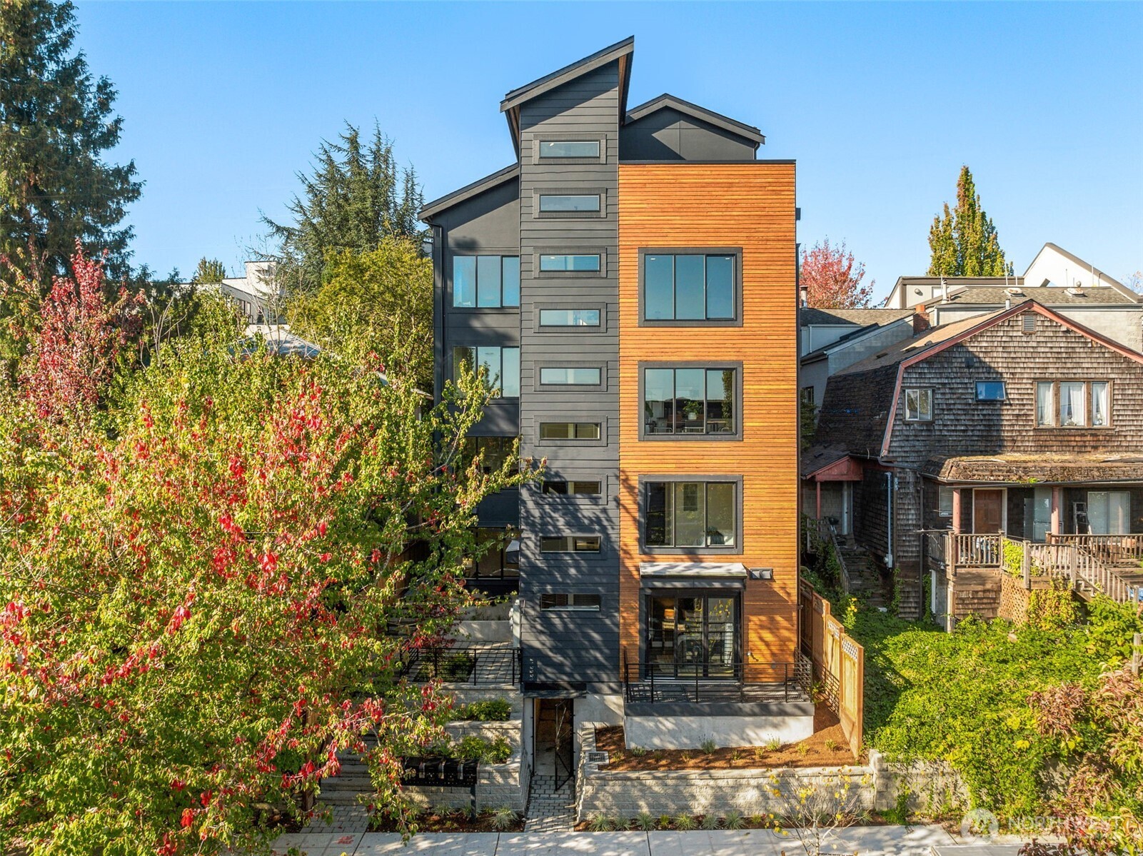 113 24th Avenue E Seattle WA 98112