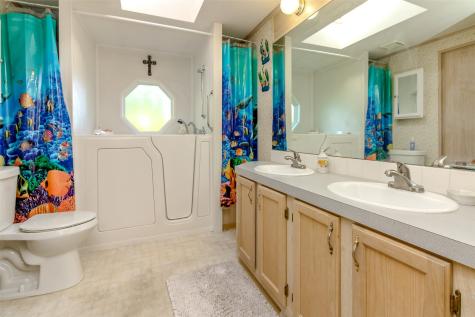 2611 S 288th Street Federal Way WA 98003