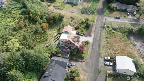 209 Ferry Street South Bend WA 98586