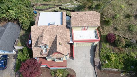 209 Ferry Street South Bend WA 98586