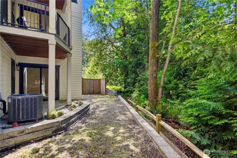 12109 NE 105th Street Kirkland WA 98033