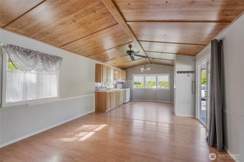 9403 Pierce Lane Sedro Woolley WA 98284