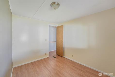 9403 Pierce Lane Sedro Woolley WA 98284