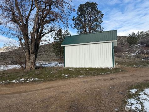87 Canyon Creek Road Oroville WA 98844