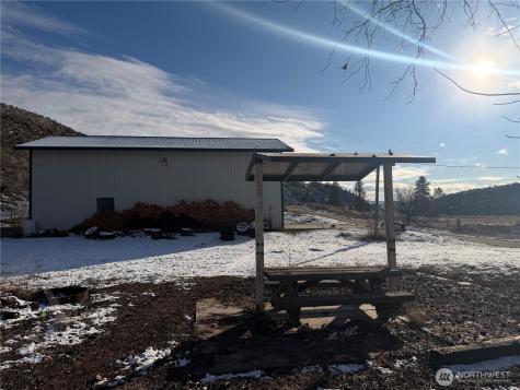 87 Canyon Creek Road Oroville WA 98844