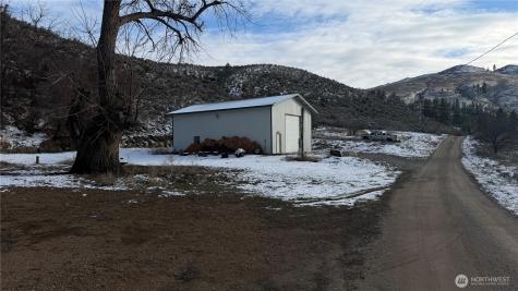 87 Canyon Creek Road Oroville WA 98844