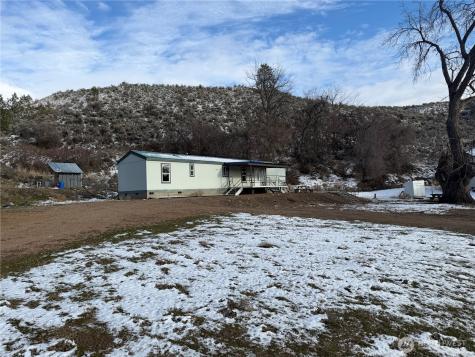 87 Canyon Creek Road Oroville WA 98844