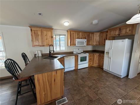 87 Canyon Creek Road Oroville WA 98844