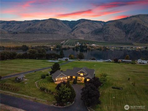 35 Sackett Glen Lane Chelan WA 98816