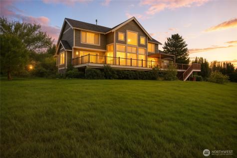 35 Sackett Glen Lane Chelan WA 98816
