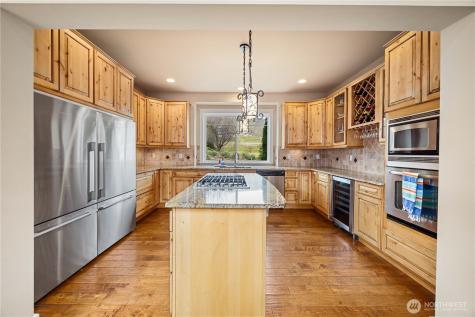 35 Sackett Glen Lane Chelan WA 98816