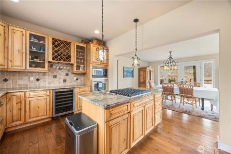 35 Sackett Glen Lane Chelan WA 98816