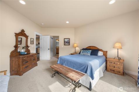 35 Sackett Glen Lane Chelan WA 98816