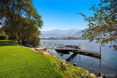 35 Sackett Glen Lane Chelan WA 98816