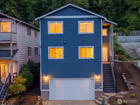 5228 23rd Avenue SW Seattle WA 98106