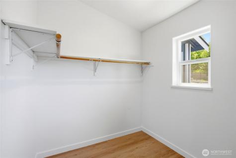 5228 23rd Avenue SW Seattle WA 98106