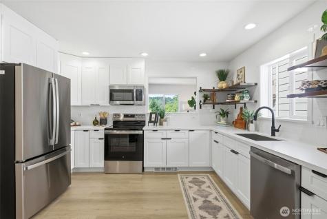 5228 23rd Avenue SW Seattle WA 98106