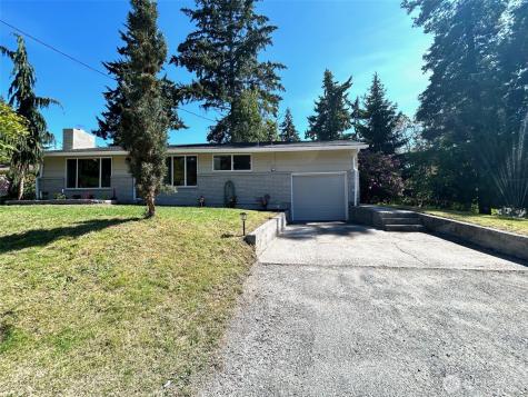 1805 167TH Shoreline WA 98133