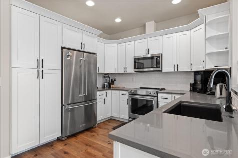 214 Solomon Loop NW East Wenatchee WA 98802