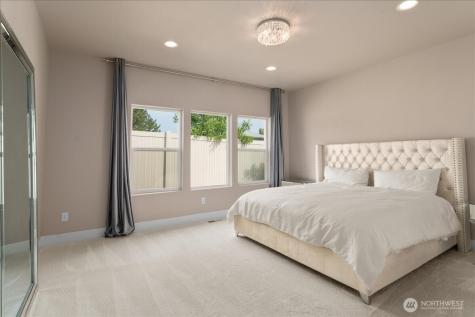 214 Solomon Loop NW East Wenatchee WA 98802