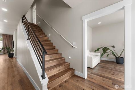 214 Solomon Loop NW East Wenatchee WA 98802