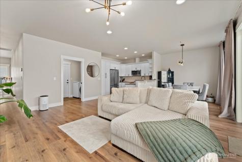 214 Solomon Loop NW East Wenatchee WA 98802