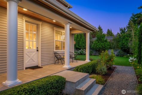 3183 95th Place NE Clyde Hill WA 98004