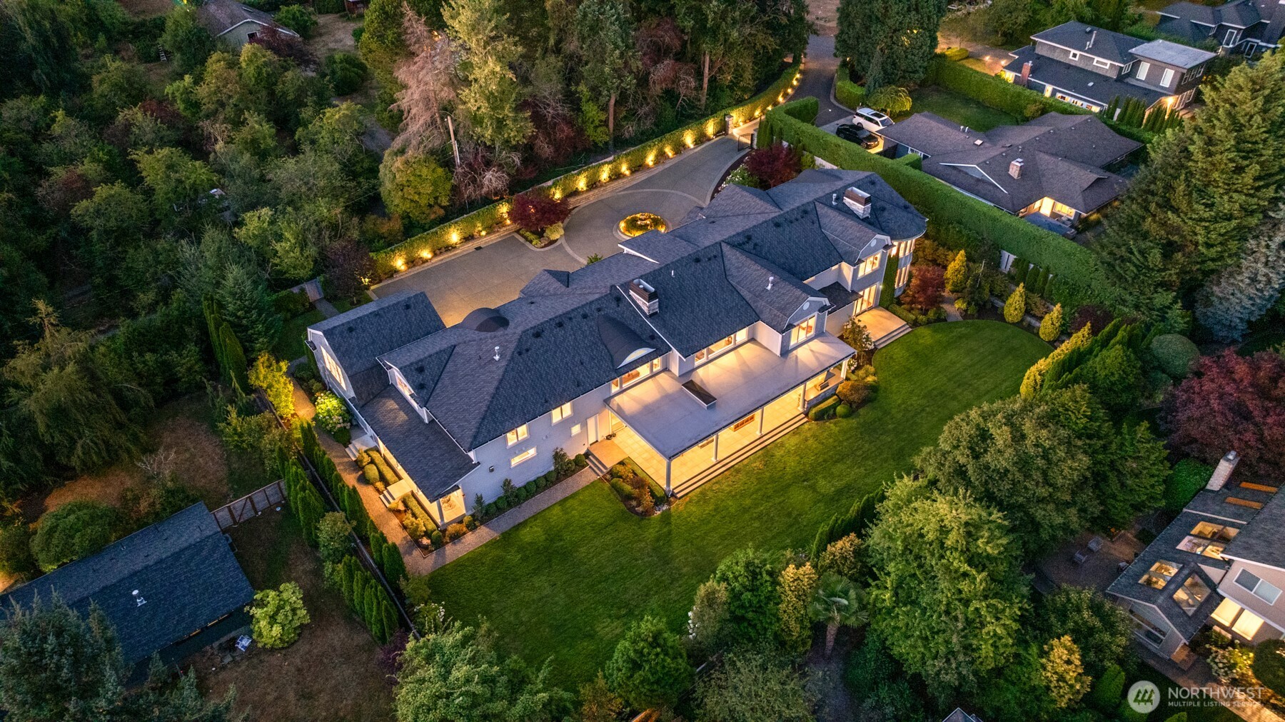 3183 95th Place NE Clyde Hill WA 98004