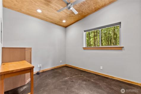 16 Littell Road Mazama WA 98833