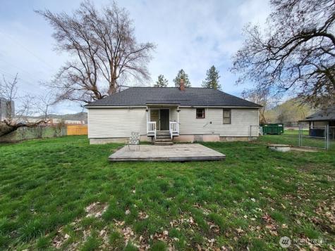 334 Chapel Street Cashmere WA 98815