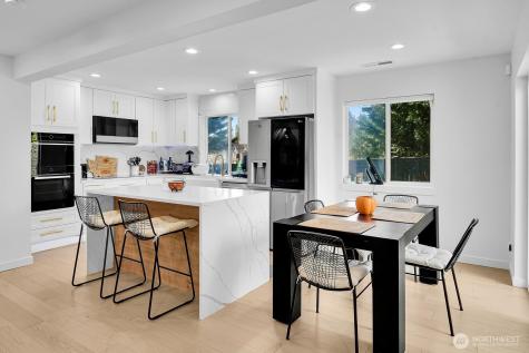 131 Glennwood Renton WA 98056
