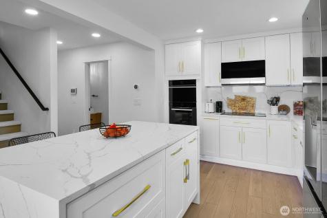 131 Glennwood Renton WA 98056