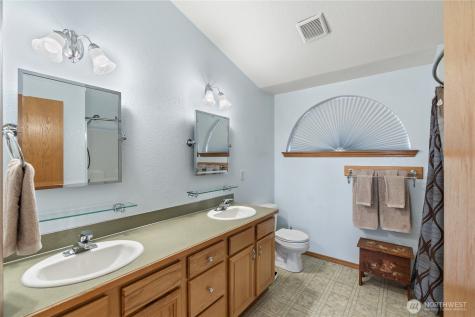 12 Courtney Lane Montesano WA 98563