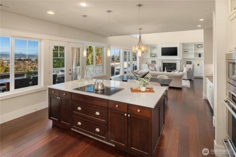 6016 Princeton Avenue NE Seattle WA 98115