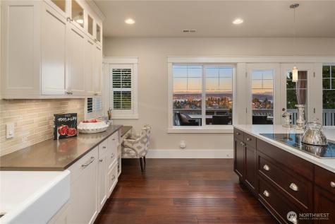 6016 Princeton Avenue NE Seattle WA 98115
