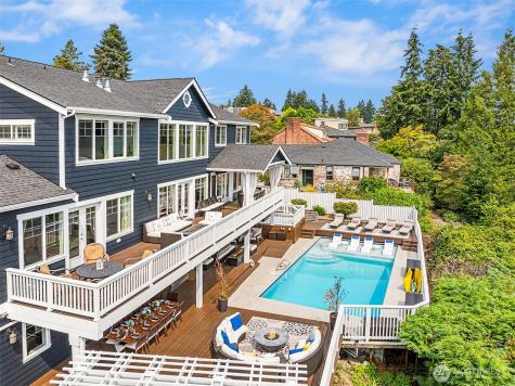 6016 Princeton Avenue NE Seattle WA 98115