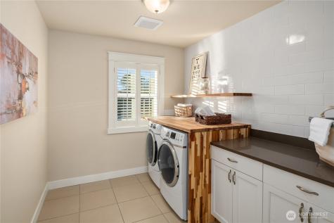 6016 Princeton Avenue NE Seattle WA 98115
