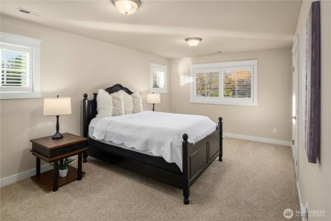 6016 Princeton Avenue NE Seattle WA 98115