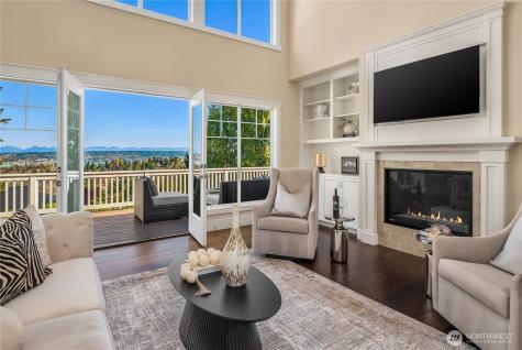 6016 Princeton Avenue NE Seattle WA 98115