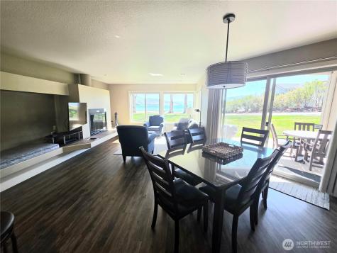 1 Beach 545-e Manson WA 98831