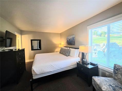 1 Beach 545-e Manson WA 98831