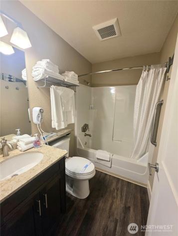1 Beach 545-e Manson WA 98831