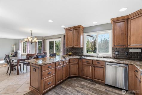 34602 NE 49th Place La Center WA 98629