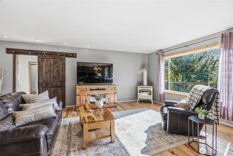 34602 NE 49th Place La Center WA 98629