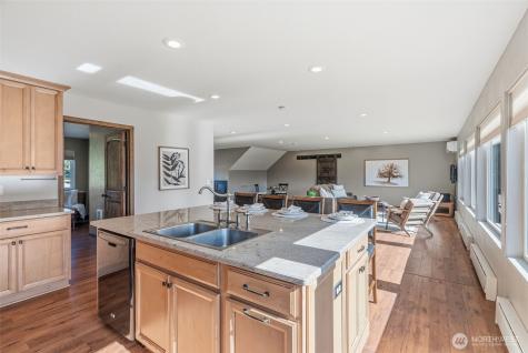34602 NE 49th Place La Center WA 98629